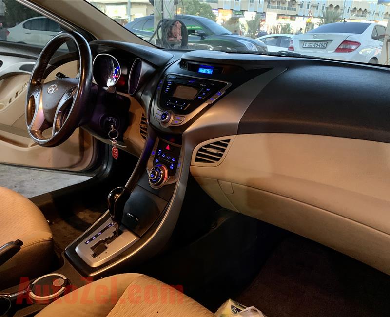 Hyundai Elantra 2014 GCC in perfect condition