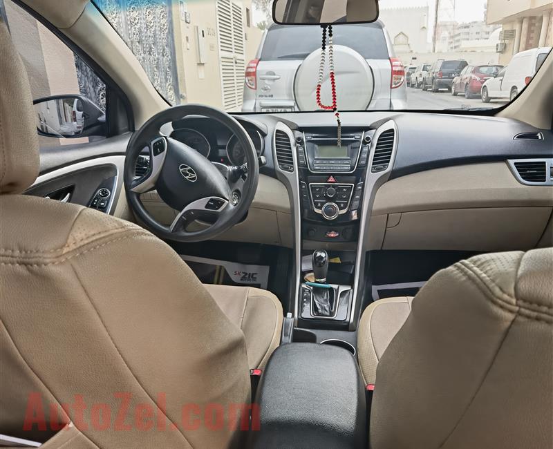 Hyundai i30 2015 1.8  panorama roof gulf spec