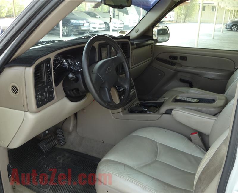 2004 CHEVROLET SUBURBAN LT AUTO RIDE, GCC SPECS, ACCIDENT FREE, DEALER MAINTENANCE AND REPAIRS