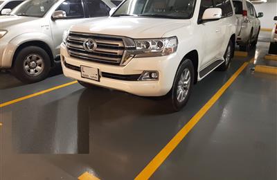 Toyota Land Cruiser 2017 EXR  White Color 20,000 KM 