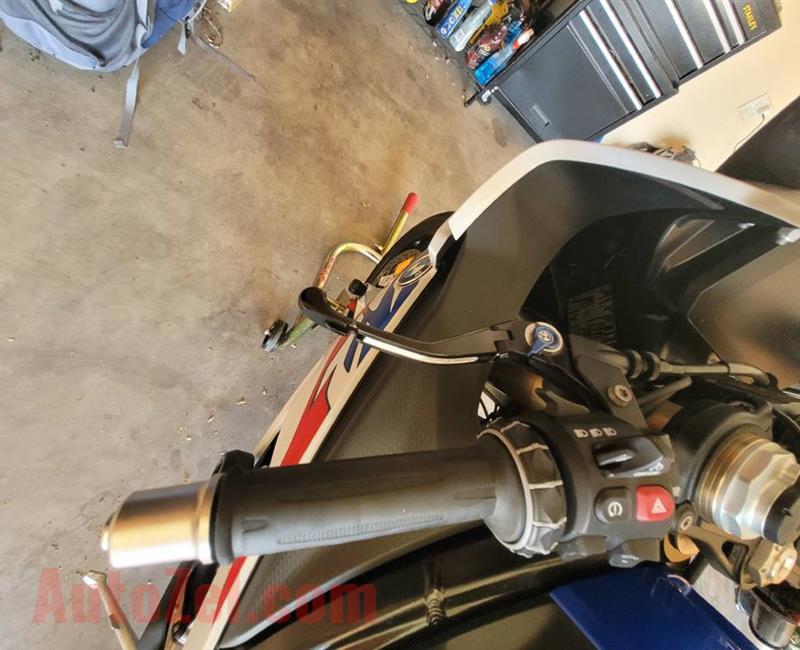 2020 BMW S 1000RR whatsapp...+1(438)255-3341