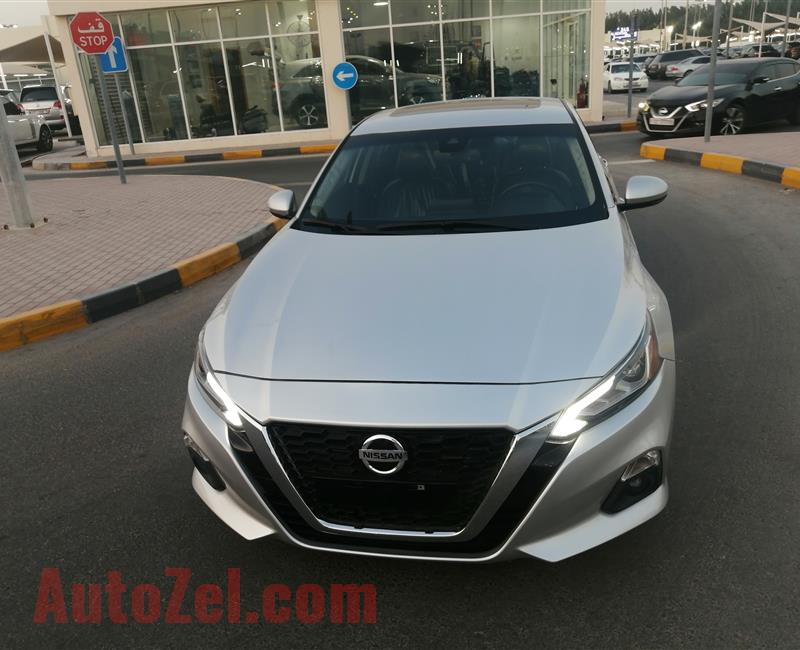 Nissan Altima 2019 full option SL2. 5