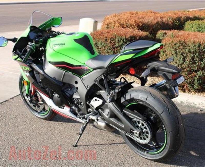2021 Kawasaki Ninja  ZX 10R whatsapp... +1(438)255-3341
