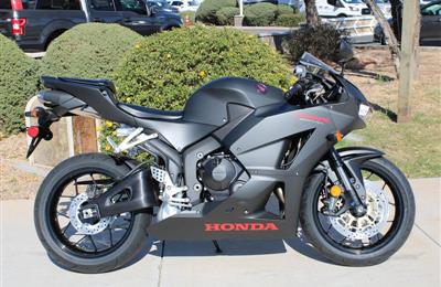 2020 HONDA CBR600RR whatsapp...+1(438)255-3341