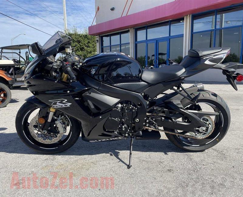 2017 YAMAHA YZF-R6 whatsapp... +1(438)255-3341