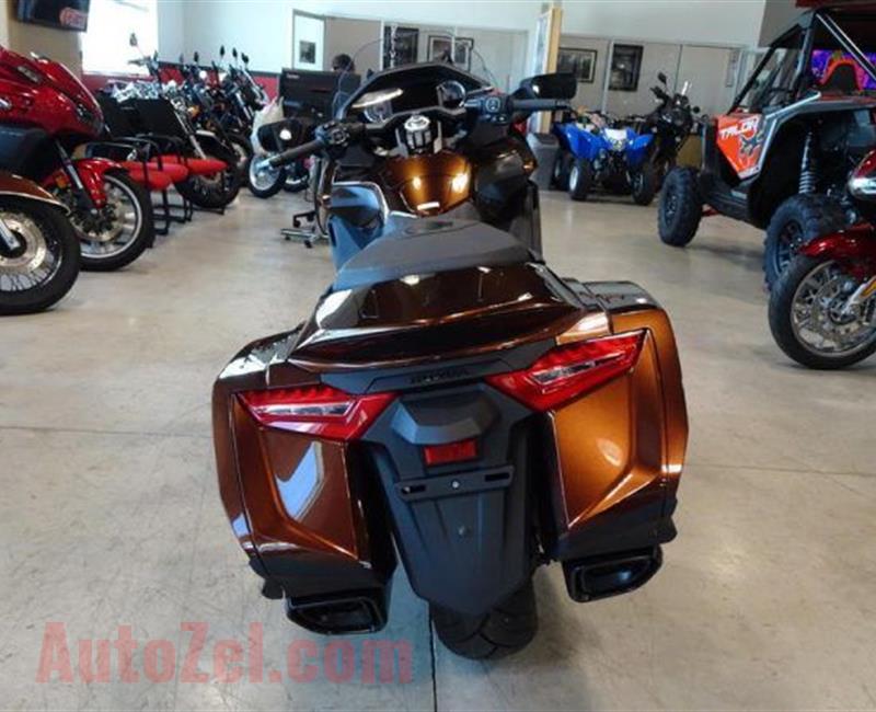 2018 HONDA GOLD WING  whatsapp... +1(438)255-3341