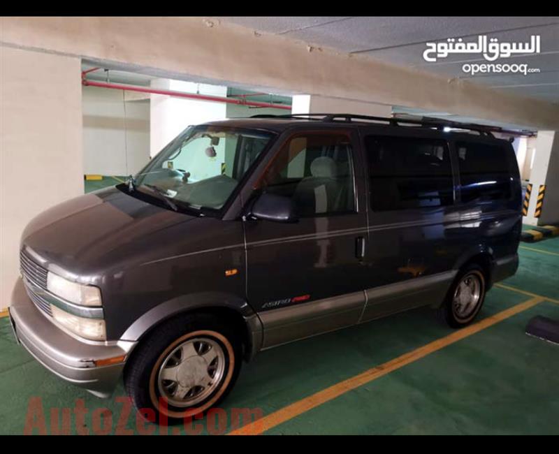 New condition Chevrolet Astro grey AWD 2001