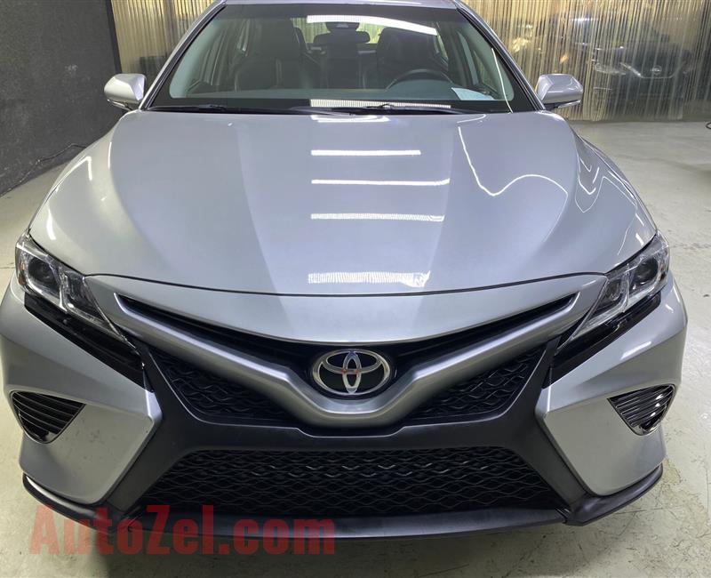 Toyota Camry S 2020