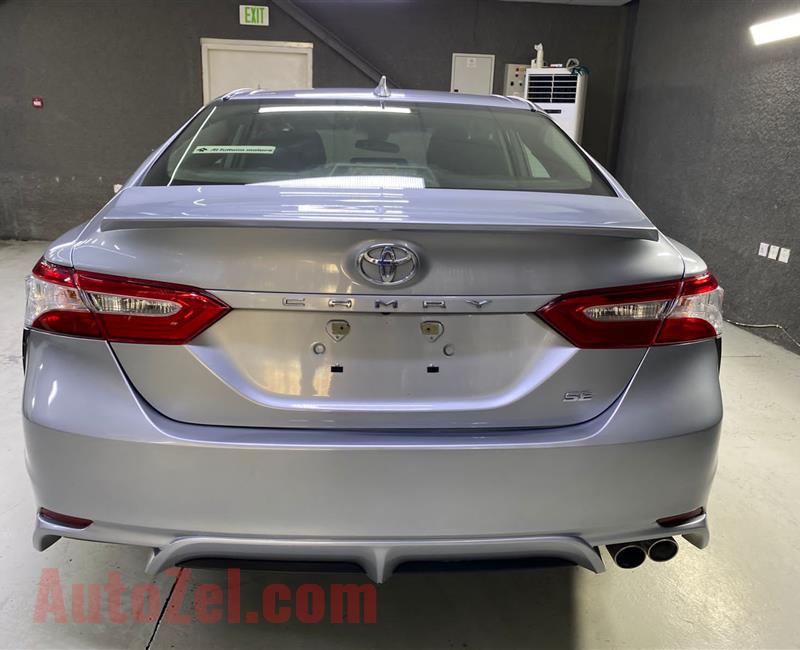 Toyota Camry S 2020