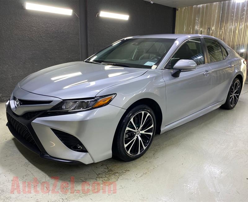 Toyota Camry S 2020