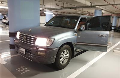 Toyota Lancrusier 2005 GCC, 1st owner, lady driven, full...