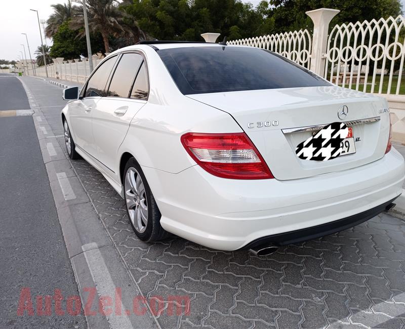 للبيع مرسيدس C300 V6 2011 