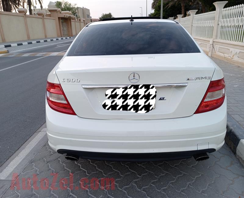 للبيع مرسيدس C300 V6 2011 