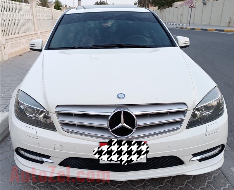 للبيع مرسيدس C300 V6 2011 