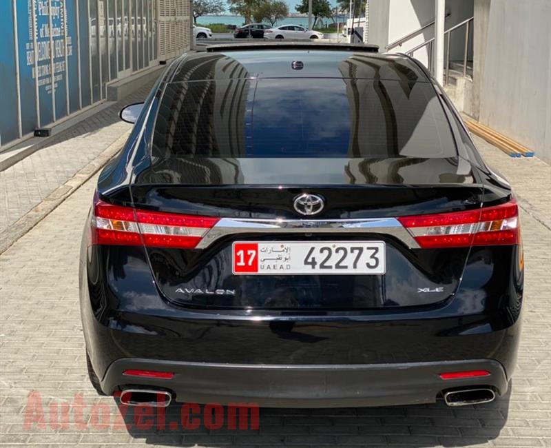 تويوتا أفالون 2015  XLE( (3.5L  مالك أول وارد امريكا