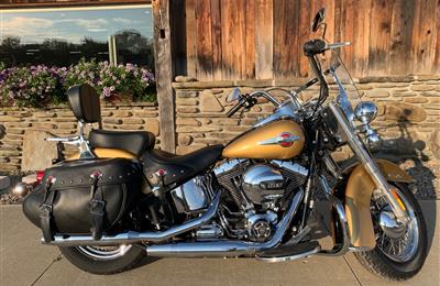 2017 Harley-Davidson Heritage Softail Classic (WhatsApp...