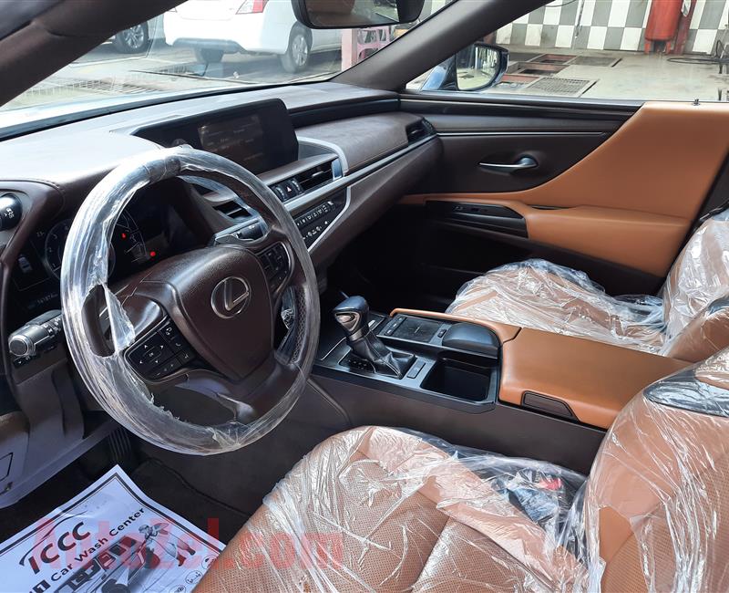 Lexus Es350 MODEL 2019 GCC 