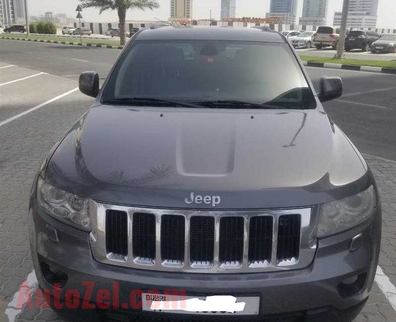 Jeep Grand Cherokee Laredo 2012 GCC Specs No Accidents  Well maintained recently