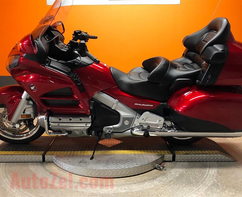 2017 Honda Gold Wing - GL1800 whatsapp me (+971543681884)