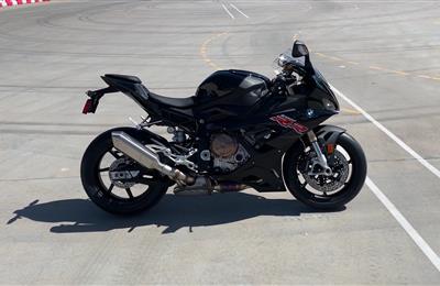 2021 BMW S 1000 RR WhatsApp +17203061962