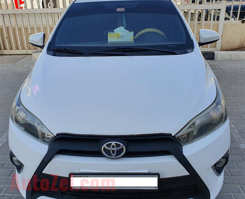 YARIS 2015 HATCHBACK