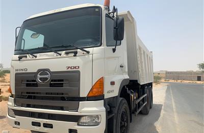 For sale hino tipper truck model 2016 in good condition 