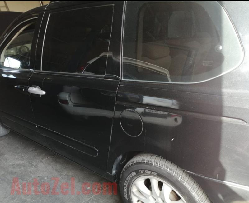 KIA CARNIVAL 2009 