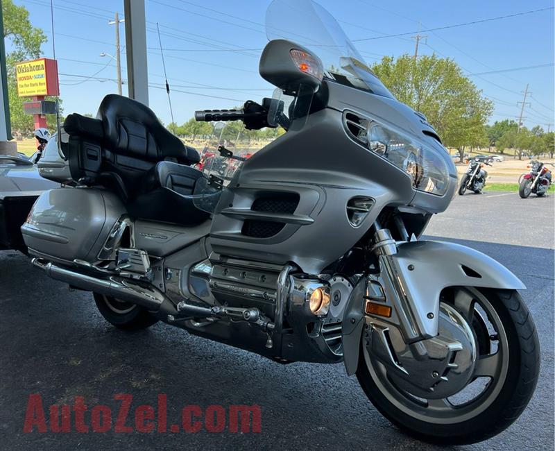 2005 Honda GOLD WING whatsapp(+971543681884)