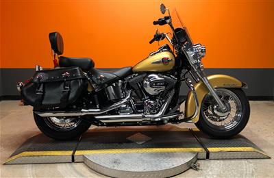 2017 Harley-Davidson Heritage Softail whatsapp...