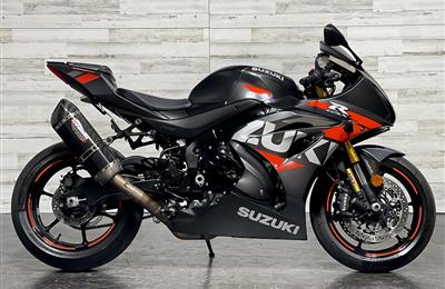 2022 Suzuki gsx r1000cc available 