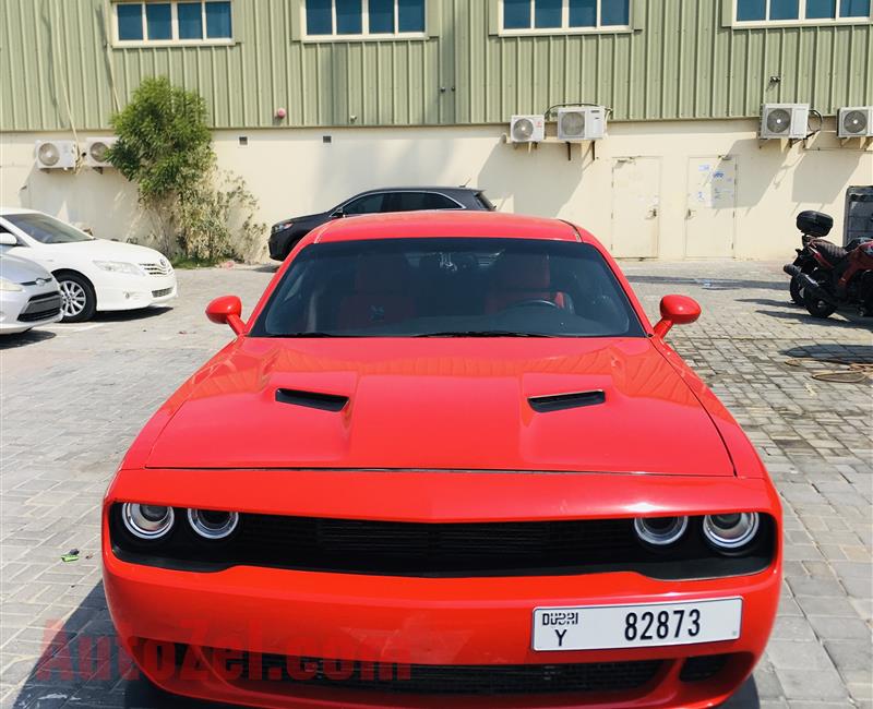 Dodge Challenger V6 2015