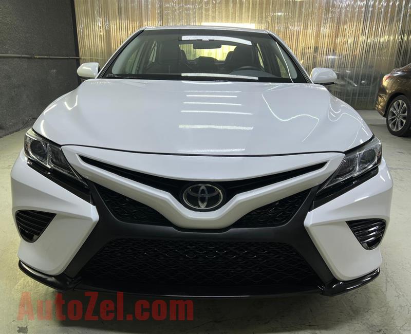 Toyota Camry SE 2018