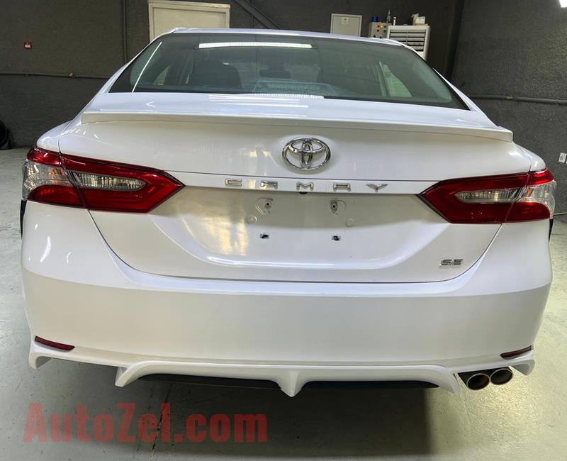 Toyota Camry SE 2018