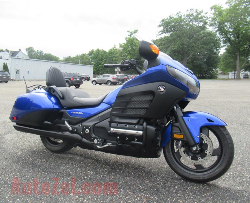 2015 Honda goldwing available 