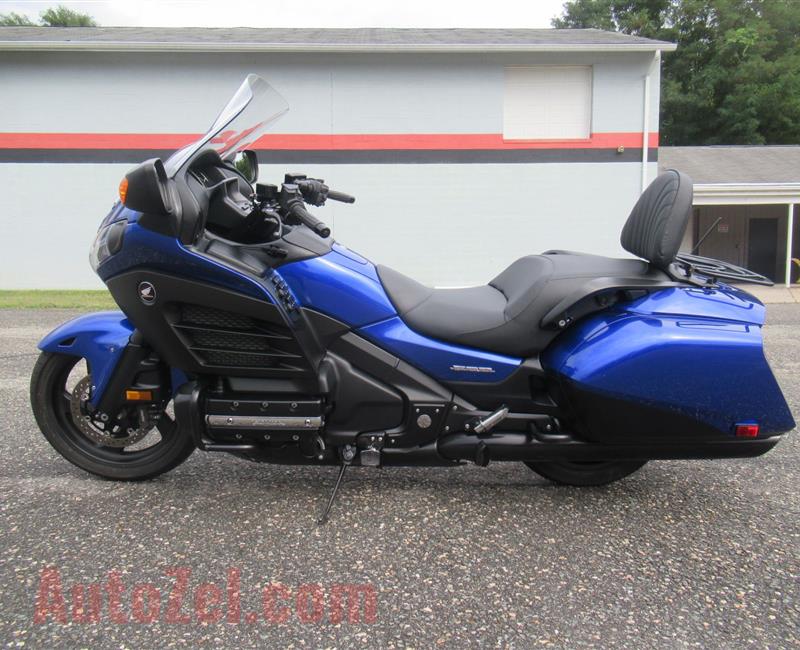 2015 Honda goldwing available 