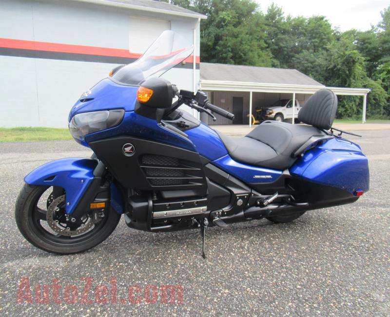 2015 Honda goldwing available 