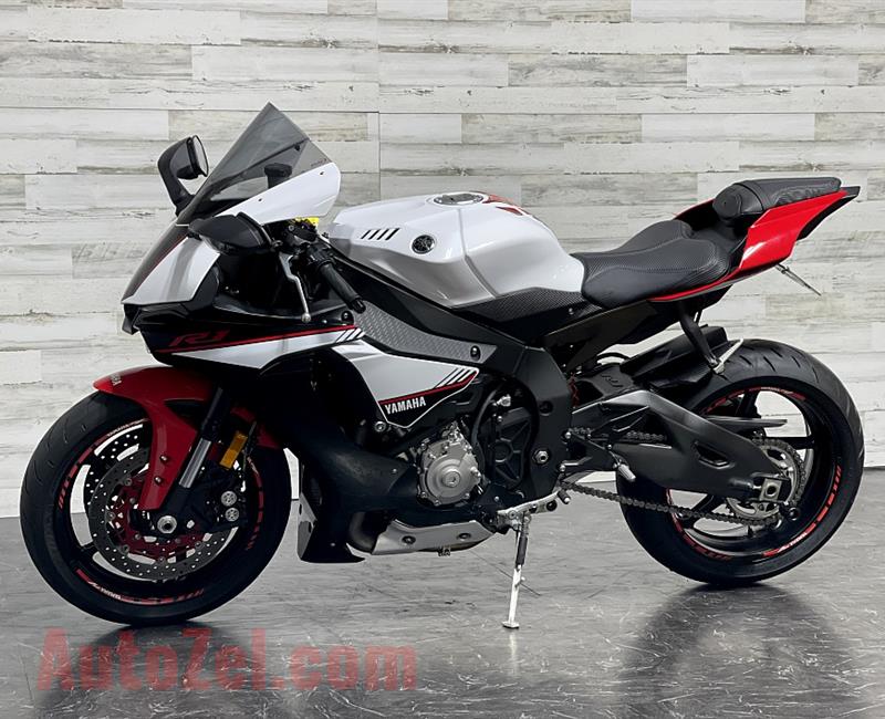 2016 Yamaha R1 available 