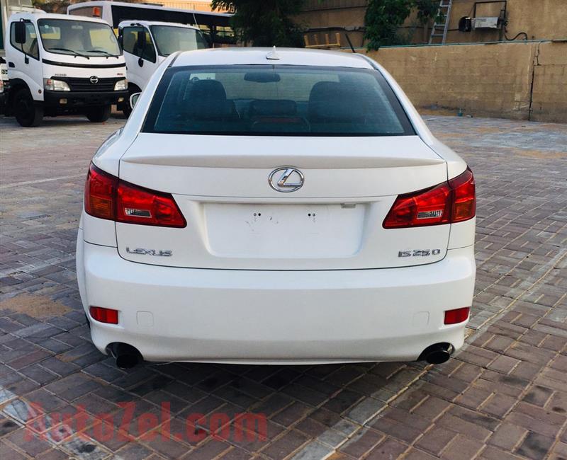 Lexus IS250 