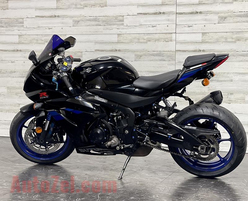 2017 Suzuki gsx r1000cc available 