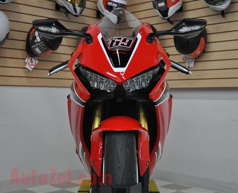 2017 HONDA CBR1000RR..........  whatsaspp +971564685362