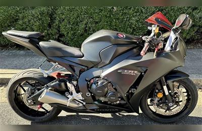 2016 honda cbr 1000rr whatsapp: +639276041208