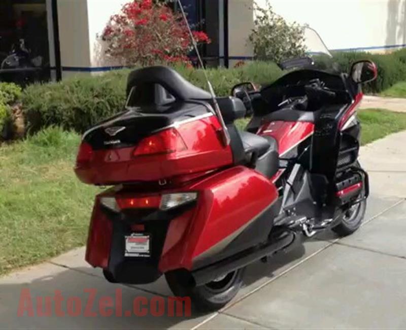 2015 Honda goldwing  ........   whatsaspp +971556433749