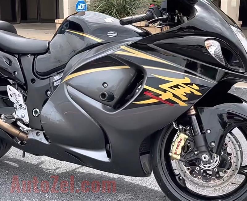 2015 SUZUKI HAYABUSA   ........ Motorcycles  for sale UAE