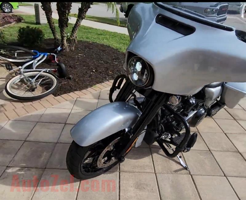 2020 harley davidson street glide ABS whatsapp +358414903979