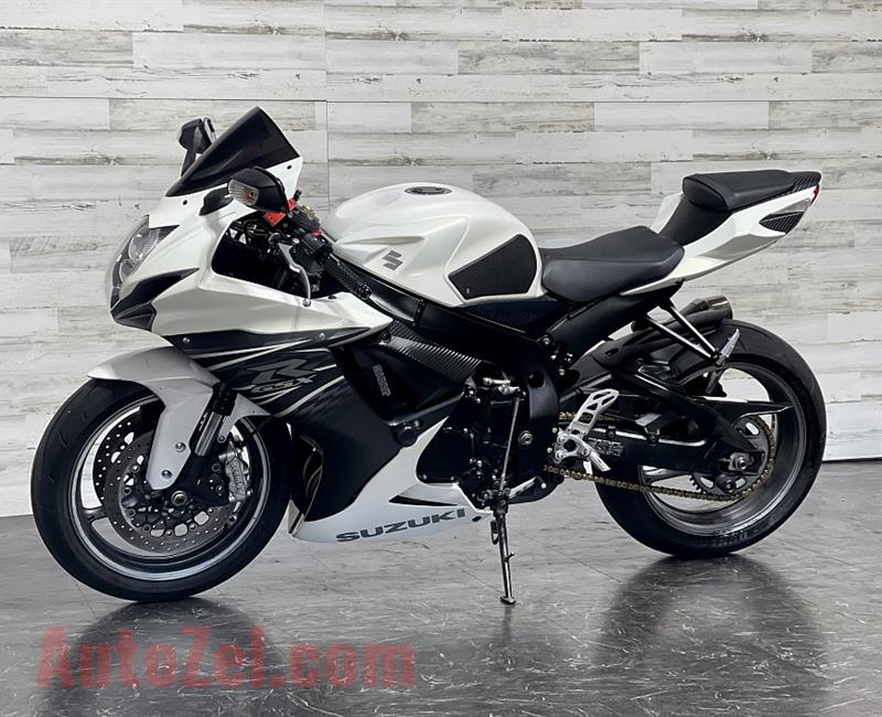 2011 Suzuki gsx r600cc available 