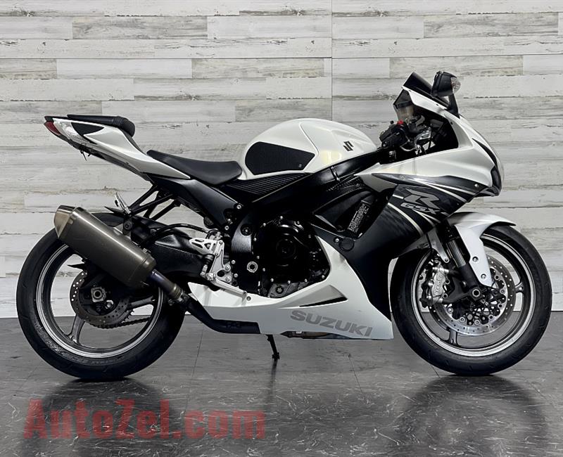 2011 Suzuki gsx r600cc available 