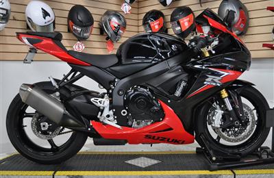2014 SUZUKI GSX-R750  .......   WHATSAPP: +971564415664