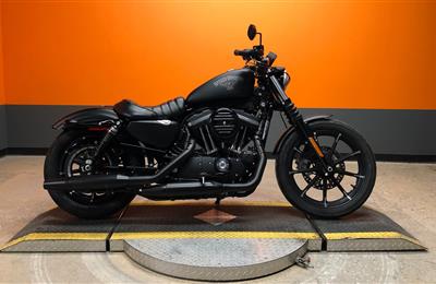 2017 Harley-Davidson Sportster 883 Iron whatsapp...