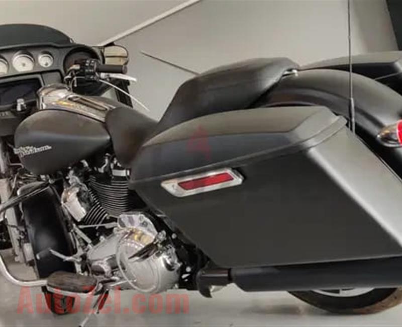 2020 harley Davidson Street glide whatsapp +358414903979