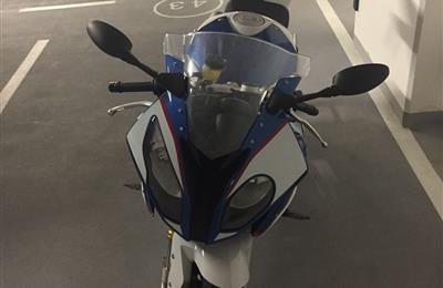 2017 bmw s1000rr for sale whatsapp +971527713895